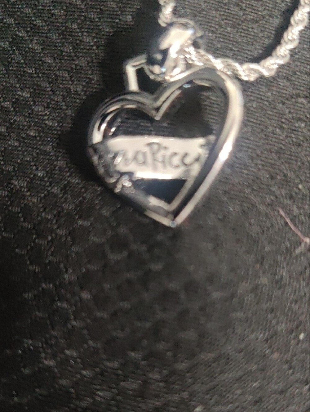 Nina Ricci Silver Heart Pendant Necklace – Sculpted Heart Design - Picture 12 of 12